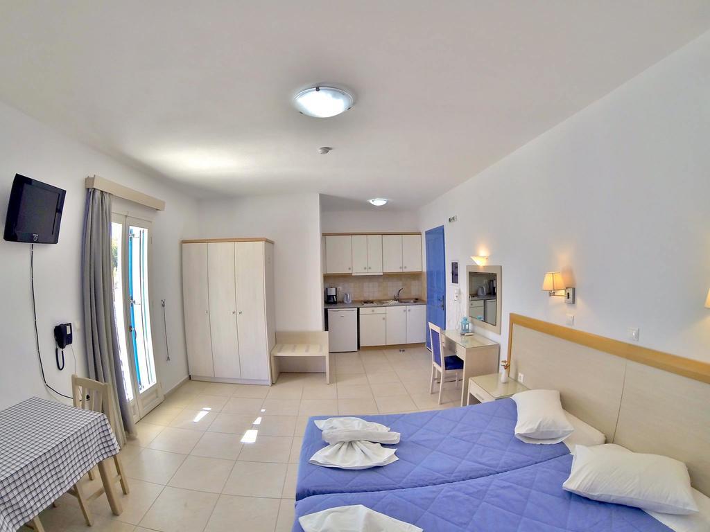 Dream Island Hotel Livadia  Oda fotoğraf