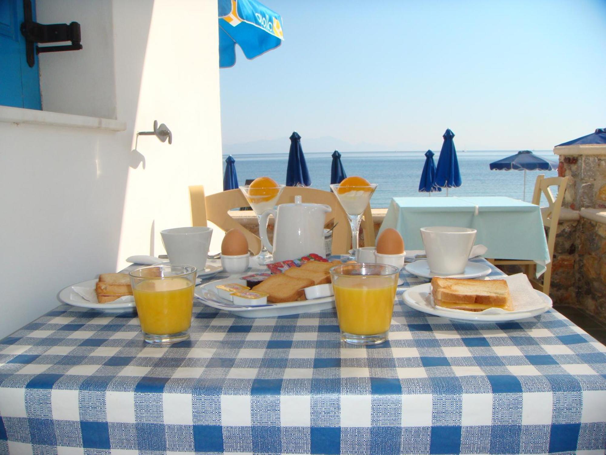 Dream Island Hotel Livadia  Dış mekan fotoğraf