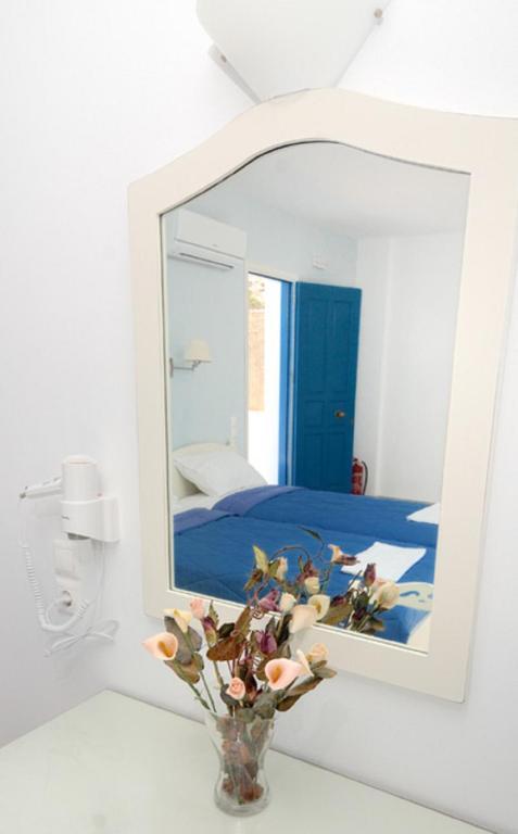 Dream Island Hotel Livadia  Oda fotoğraf